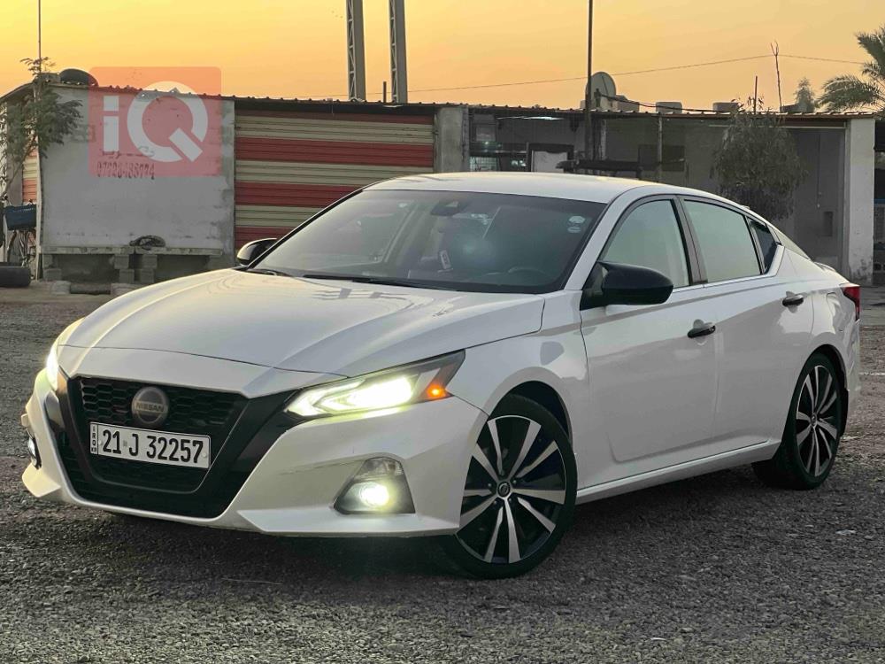 Nissan Altima
